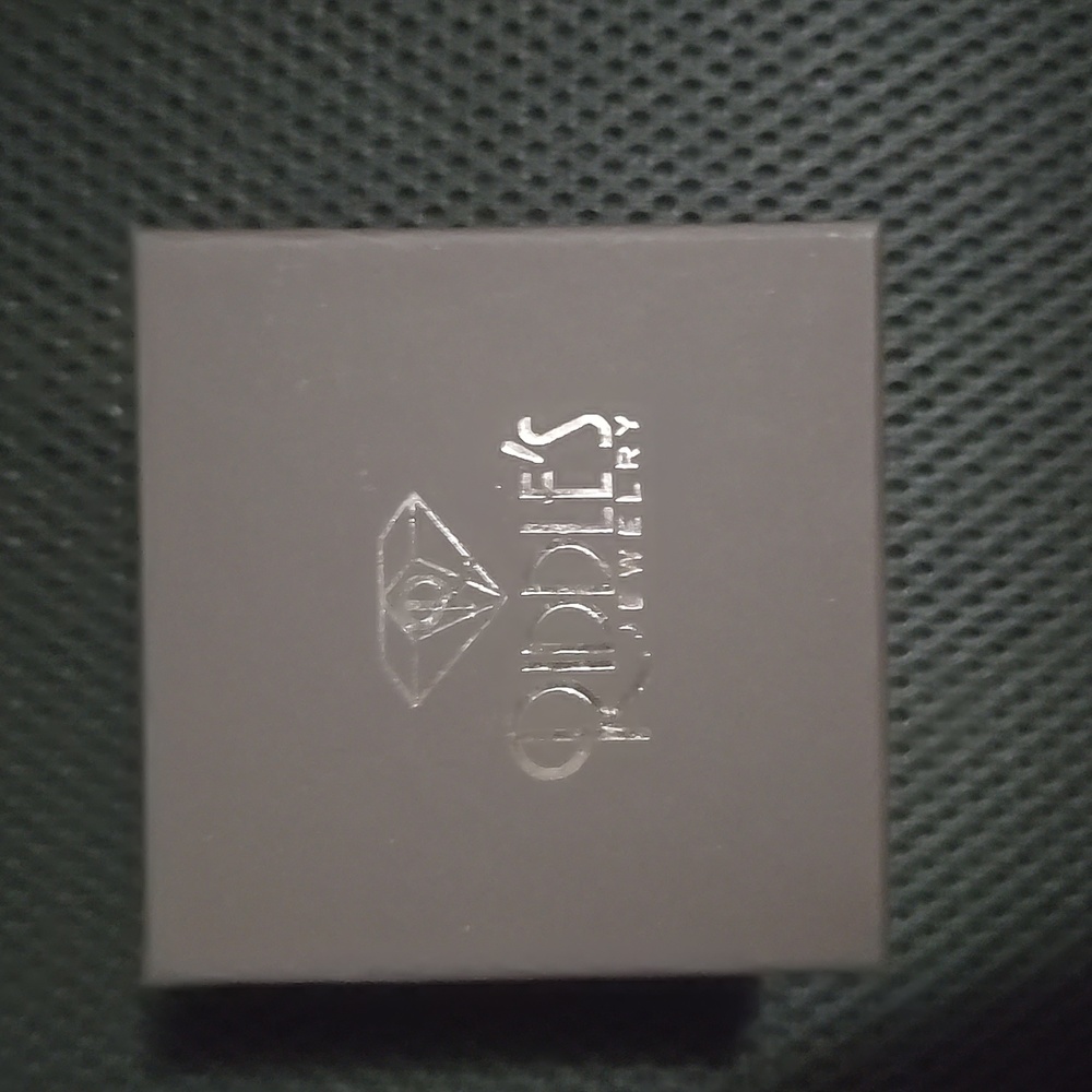BEAUTIFUL RIDDLES RING BOX - Picture 7 of 9